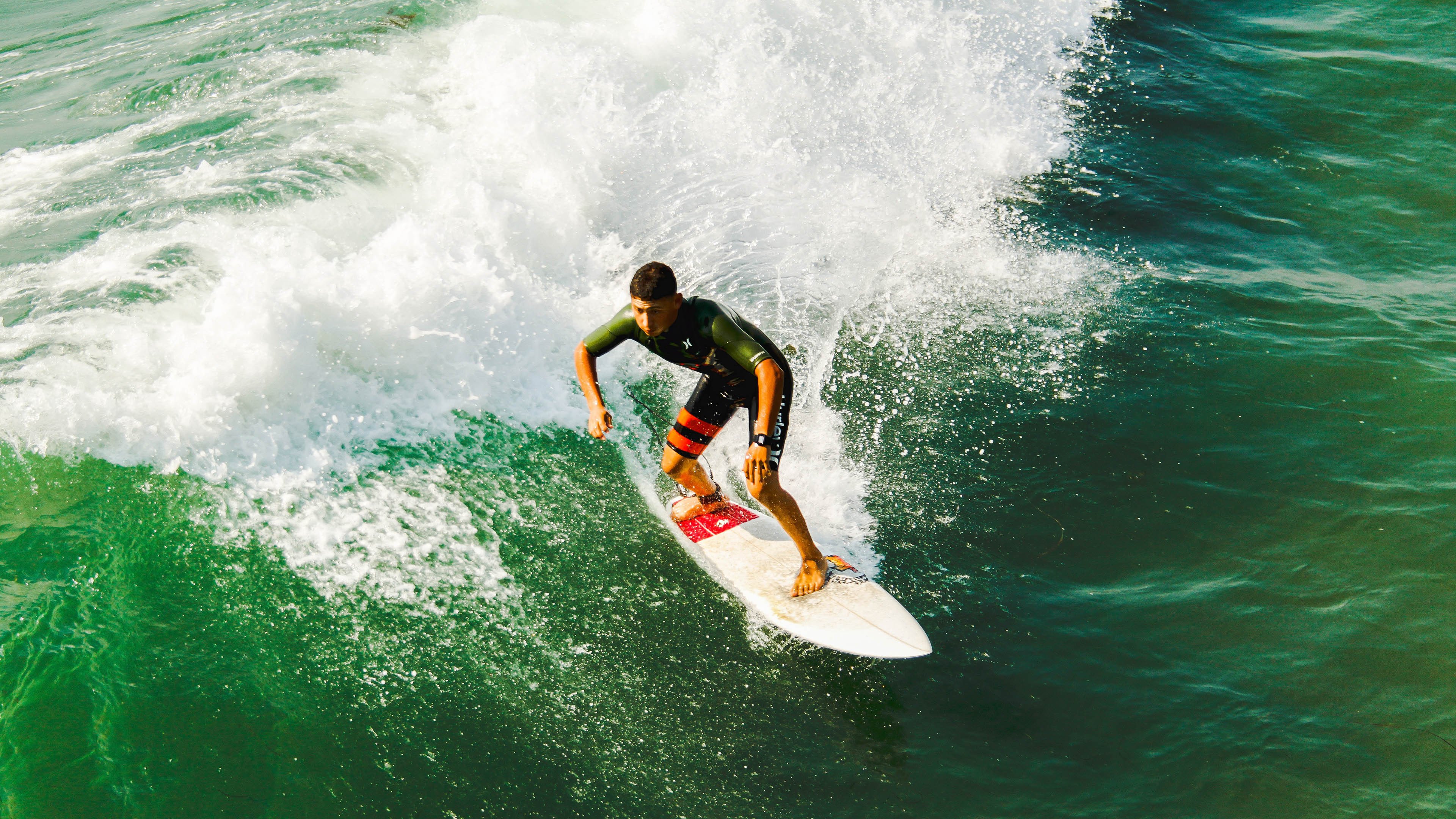 当北欧寒流遇上伦敦热浪，卡瓦哈尔满分背后，阿森纳与芬兰的足球辩证法